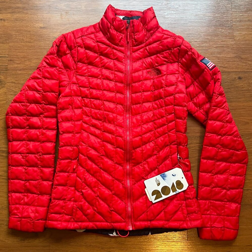 TNF The North Face Thermoball Jacket Red XS Athlete US Flag Patch Star Print